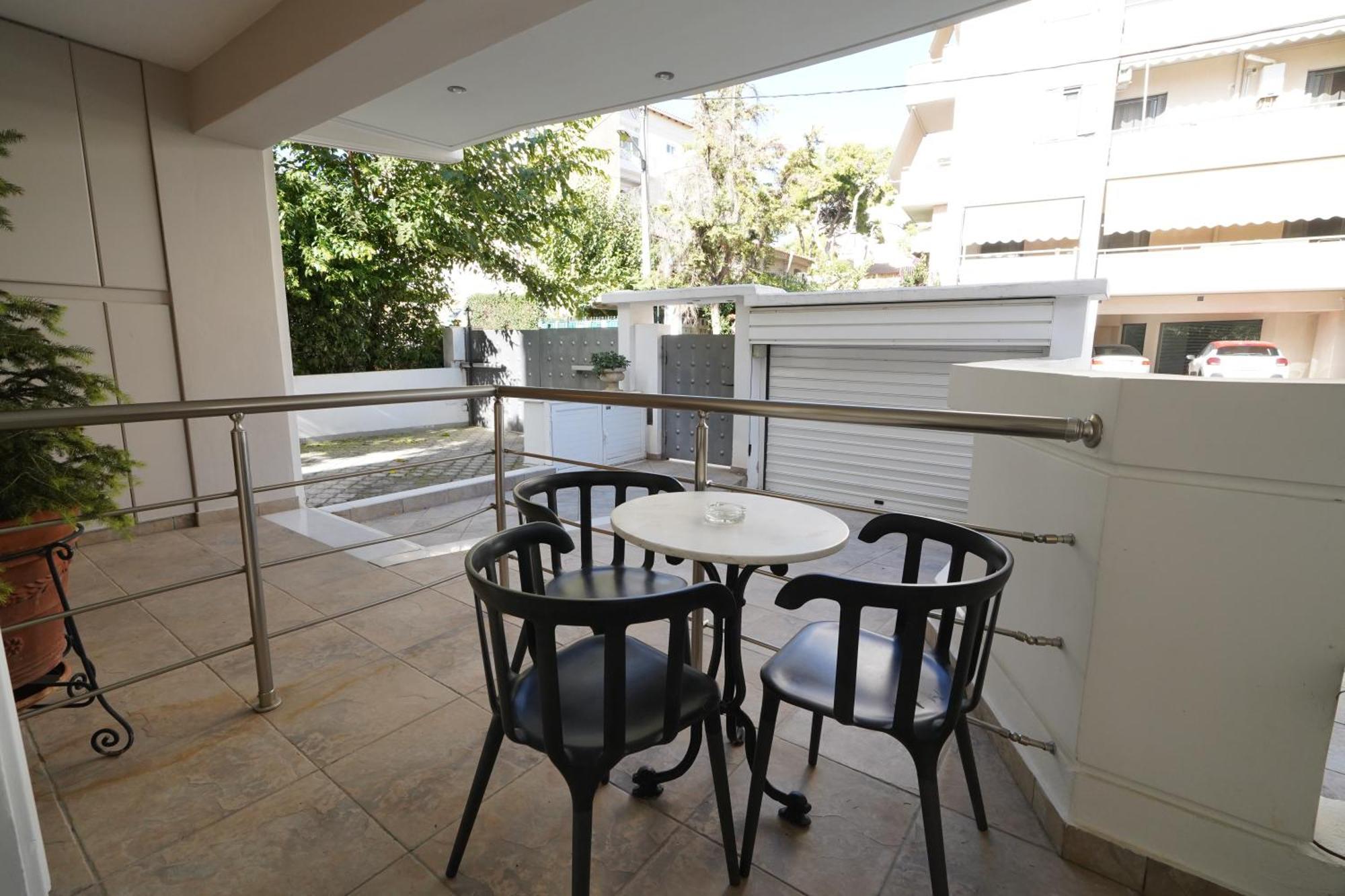 Garden Apartment Next To The Mall -Private Parking أثينا المظهر الخارجي الصورة